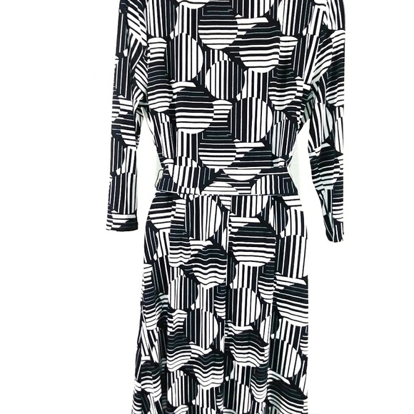🚺LIZ CLAIBORNE Wrap Dress - Picture 3 of 6